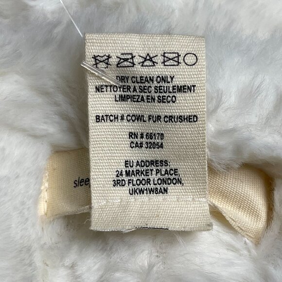 NWT Sleeping On Snow Kid's White Fur A-Line Infinity Scarf - Picture 6 of 6